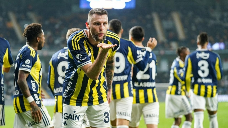 Nhận định bóng đá LASK Linz vs Fenerbahce trận 00h30 ngày 15/07